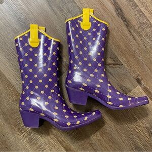 Stadium Stompers size 8 rainboots